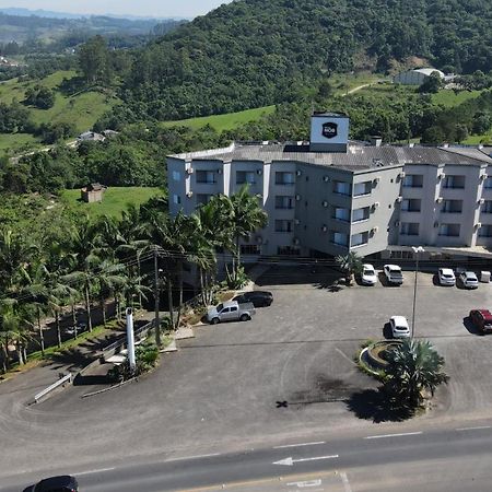 Real Nob Hotel ออเลออนส์ ภายนอก รูปภาพ