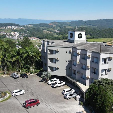 Real Nob Hotel ออเลออนส์ ภายนอก รูปภาพ