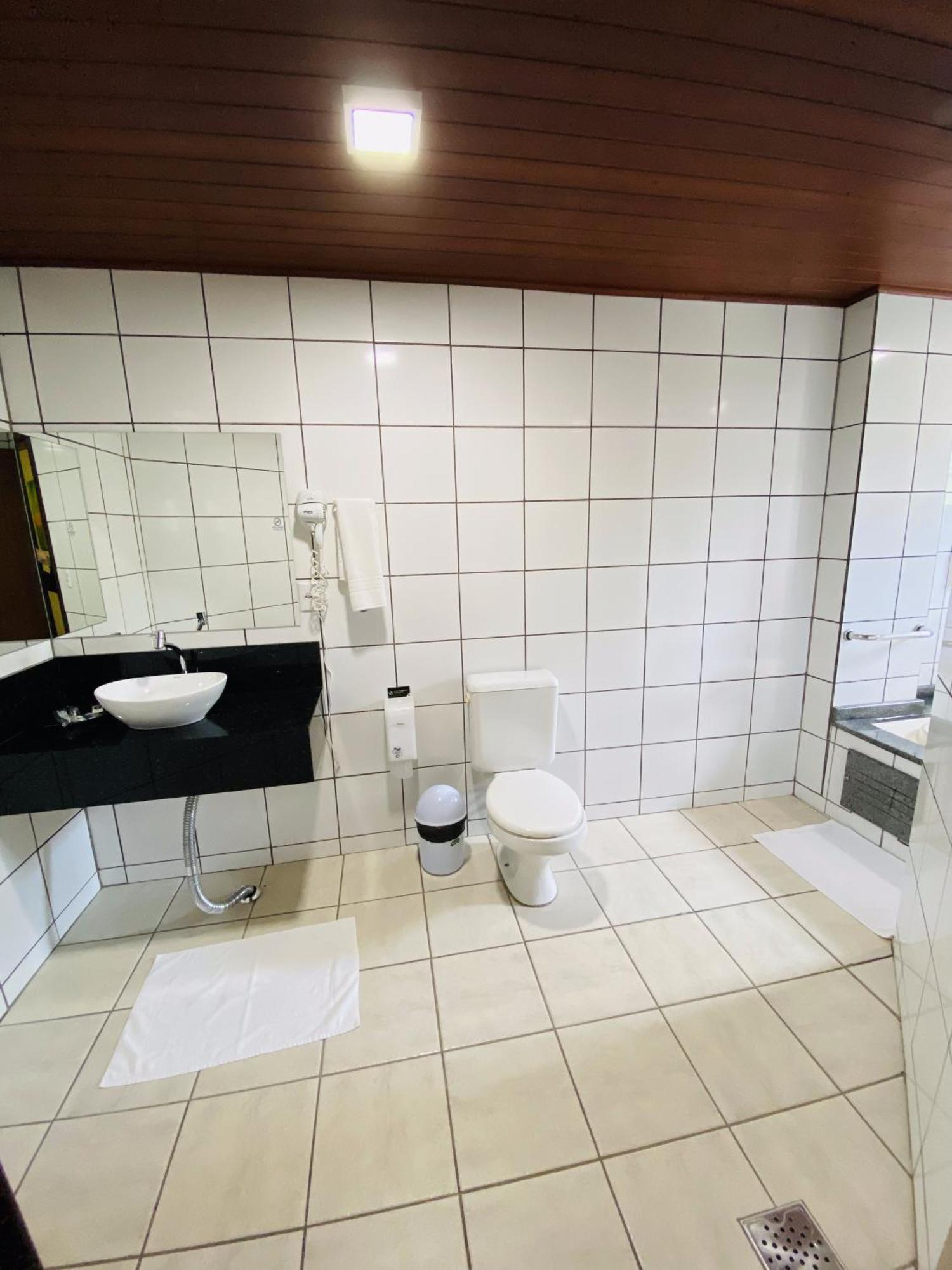 Real Nob Hotel ออเลออนส์ ภายนอก รูปภาพ