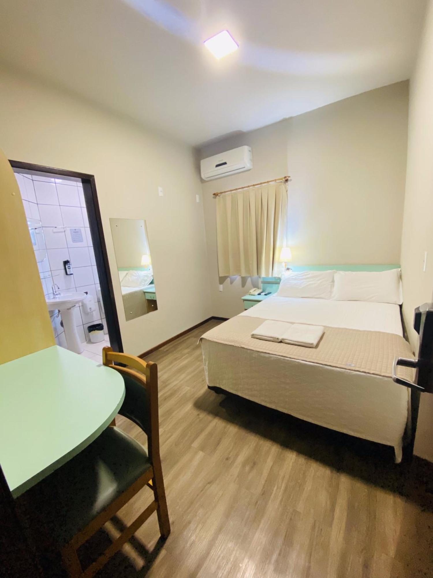 Real Nob Hotel ออเลออนส์ ภายนอก รูปภาพ