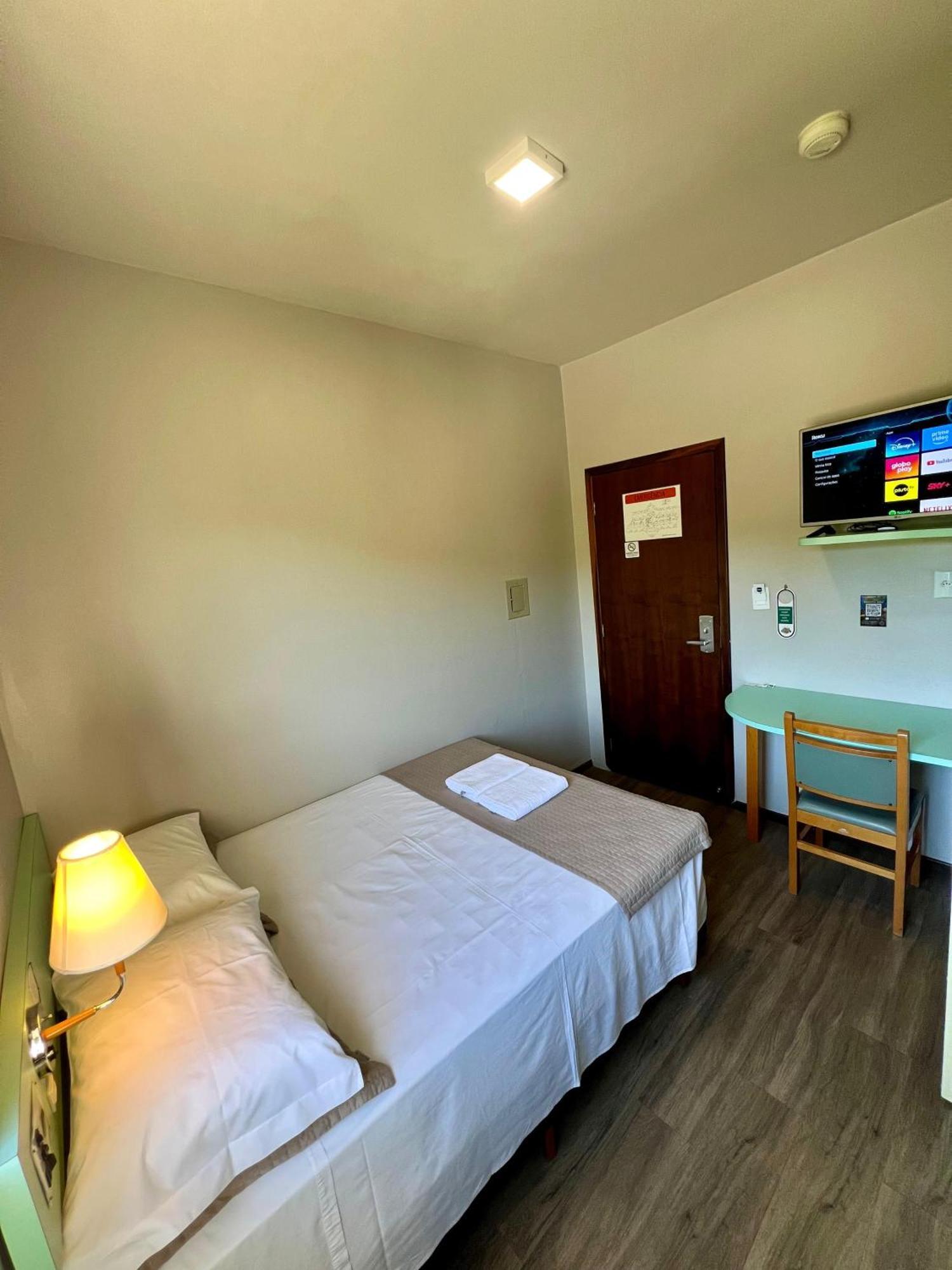 Real Nob Hotel ออเลออนส์ ภายนอก รูปภาพ