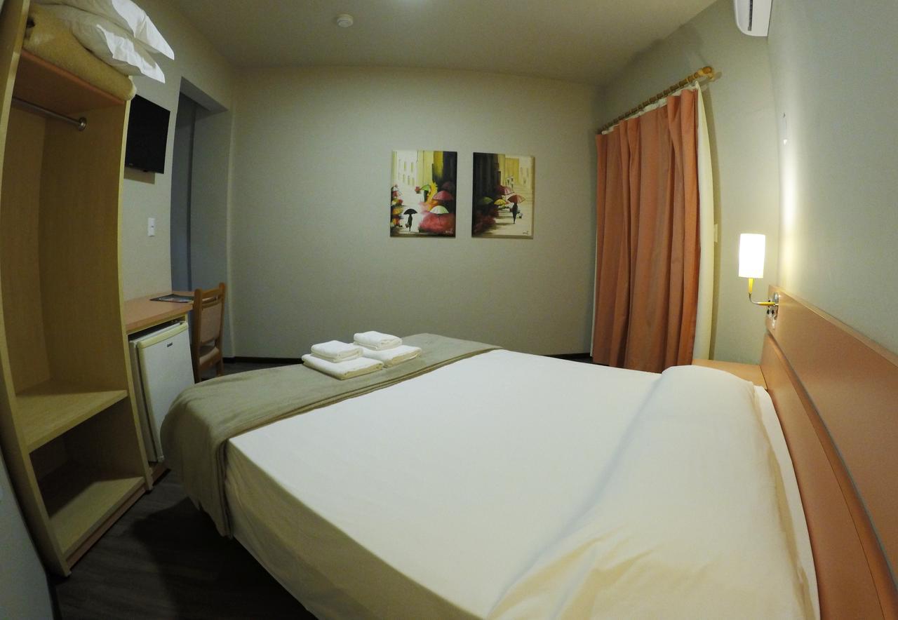 Real Nob Hotel ออเลออนส์ ภายนอก รูปภาพ